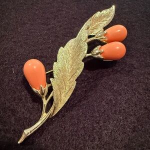 Sarah Coventry Gold and Coral Colored Leaf and Berry Brooch Vintage